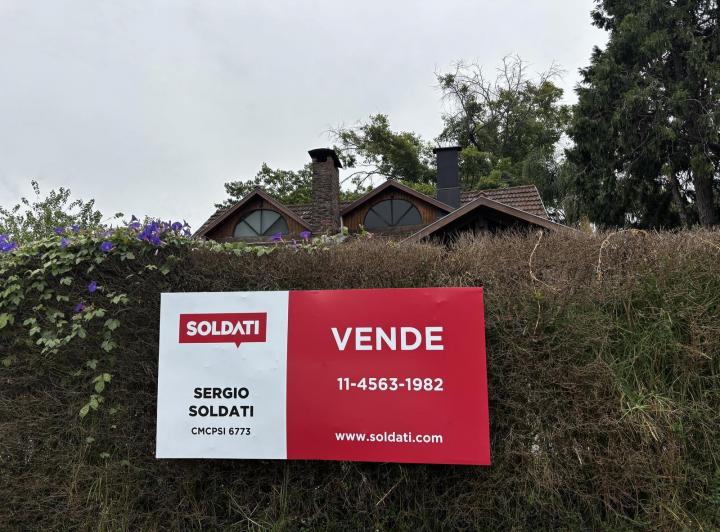 Terreno · 1243m²