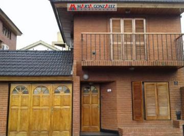 Casa · 125m² · 4 Ambientes · 2 Cocheras · Triplex Venta
