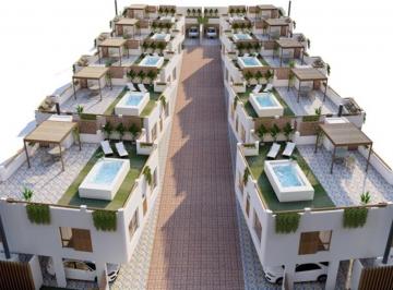Casa · 122m² · 3 Dormitorios · 2 Cocheras · Venta Duplex con Piscina Propia en Complejo B° Santa Rita Carlos Paz