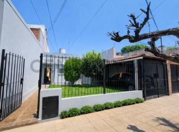 Casa · 159m² · 5 Ambientes · Casa de 5 Ambientes con 2 Cocheras