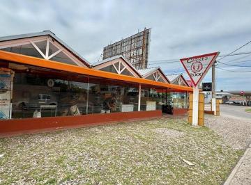 Local comercial · 272m² · 10 Ambientes · Local Galpon en Venta Av Recta Martinolli Esquina Herberto Martines Frente a Rotonda Villa Belgrano