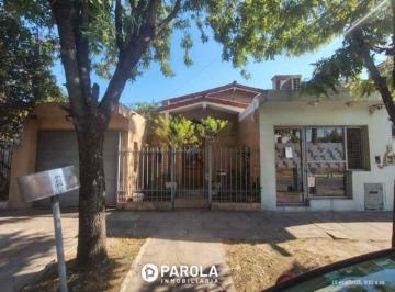 Casa de 6 ambientes, Moreno · Casa con Localcentrica