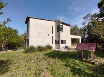 Casa · 168m² · 5 Ambientes · 2 Cocheras · Casa en Venta en Andino 4 Dorm.