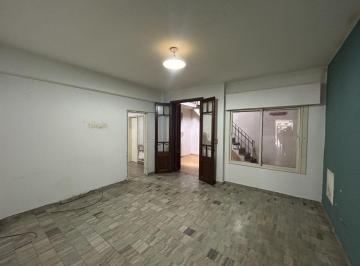 PH de 3 ambientes, Flores · 110 m - 2 Dorm. - No Paga Expensas - Cocina