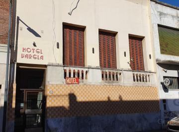 Local comercial · 685m² · 42 Dormitorios · Casona Histórica en San Telmo – Ideal Para Emprendimiento Comercial