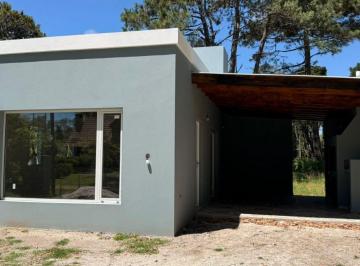 Casa de 3 ambientes, Costa del Este · Casa a Estrenar en Los Nogales, Costa del Este