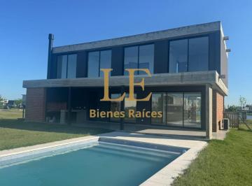 Casa · 215m² · 5 Ambientes · 5 Cocheras · Casa a La Venta en El Naudir