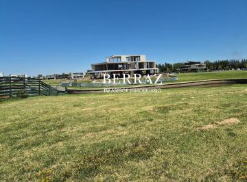 Terreno · 1077m² · Venta Lote Al Rio 1077 m² Barrio El Yacht Nordelta