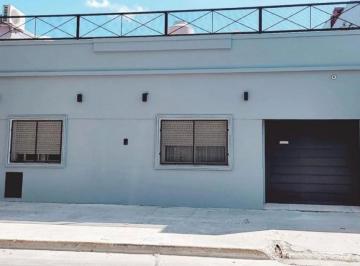 PH · 80m² · 3 Ambientes · 1 Cochera · Excelente PH de 3 Ambientes Tipo Casa Refaccionado a Nuevo | San Andrés | Villa Ballester
