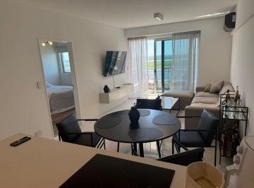 Departamento · 52m² · 2 Ambientes · 1 Cochera · Departamento de 1 Dormitorio con Cochera y Vista Al Rio en Maui