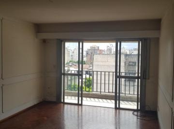 Departamento · 93m² · 6 Ambientes · Departamento de 3 Dorm. con Balcon Al Frente en Zona Centro