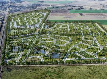 Terreno · 500m² · Venta: Terreno de 500 m², en Cinco Lagos, Ibarlucea.