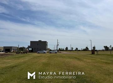 Terreno · 1017m² · Lote en Venta en Fincas de San Vicente Sector Laguna