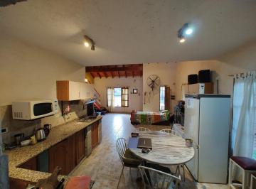 Casa · 200m² · 2 Ambientes · 1 Cochera · Venta Casa Tipo Loft Villa Los Aromos Santa Maria