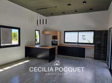 Casa · 205m² · 5 Ambientes · Casa en Venta Lagos de San Eliseo Canning San Vicente