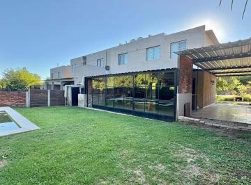 Departamento · 171m² · 5 Ambientes · 2 Cocheras · Duplex en Venta 3 Dorm. Housing Unquillo