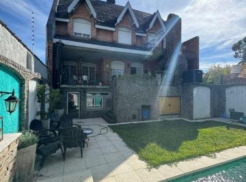 Casa de 5 ambientes, La Matanza · Chalet de 5 Ambientes - Venta - Ramos Mejía Sur