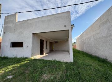 Casa · 84m² · 3 Ambientes · 1 Cochera · Casa en Melchor Romero
