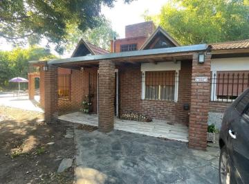 Casa · 120m² · 4 Ambientes · 2 Cocheras · Casa Ezeiza, La Unión, Murature 222