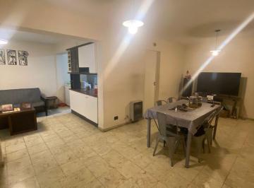 Casa de 4 ambientes, El Challao · Casa en Venta 3 Dorm. C/ Cochera en Barrio Municipal - Las Heras
