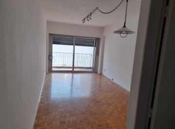 Departamento de 4 ambientes, Barrio Norte · Excelente Departamento de 4 Ambientes con Balcón, 2 Baños Apto Profesional, Zona Facultades, 70 m²
