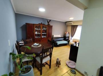 Departamento de 4 ambientes, Rosario · Departamento de 2 Dorm. Luminoso. 9 de Julio 1600.