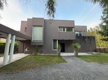 Casa de 6 ambientes, La Plata · Casa en Venta Haras del Sur 1