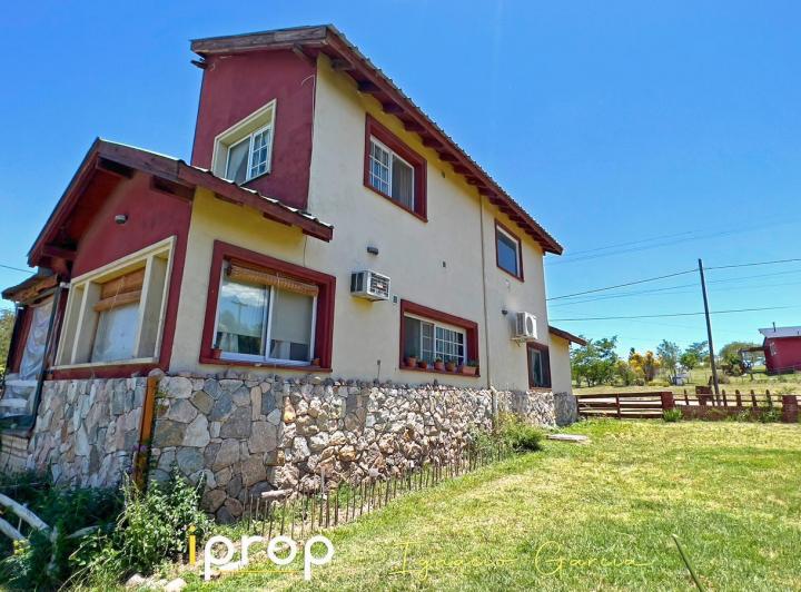 Casa · 157m² · 4 Ambientes · 1 Cochera