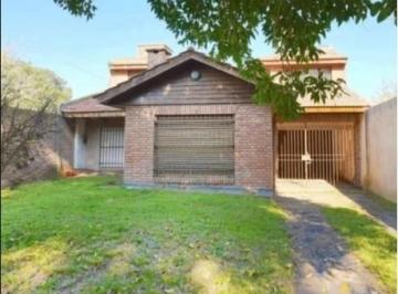 Casa · 131m² · 5 Ambientes · 4 Cocheras · Casa en Venta 5 Ambientes en El Talar, Tigre