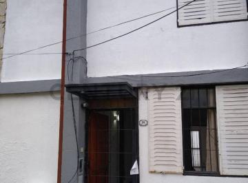Casa · 77m² · 4 Ambientes · 1 Cochera · Venta de Duplex en Villa Tesei (Apto Credito Iaf)