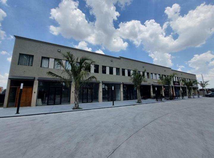 Oficina comercial · 90m² · 1 Ambiente · 2 Cocheras