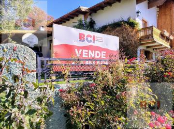 Casa · 245m² · 5 Ambientes · 2 Cocheras · Casa Ideal Familia Bariloche