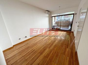 Departamento de 2 ambientes, Belgrano · Gran Semipiso 2 Amb con Balcon Terraza Al Frente