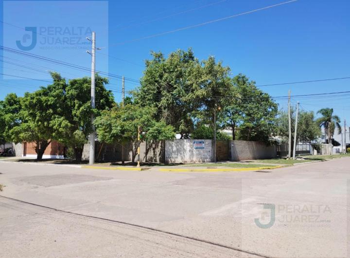 Casa · 172m² · 7 Ambientes · 1 Cochera