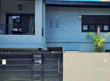 Casa · 162m² · 4 Ambientes · 2 Cocheras · Casa en Venta 4 Ambientes Bajo San Isidro