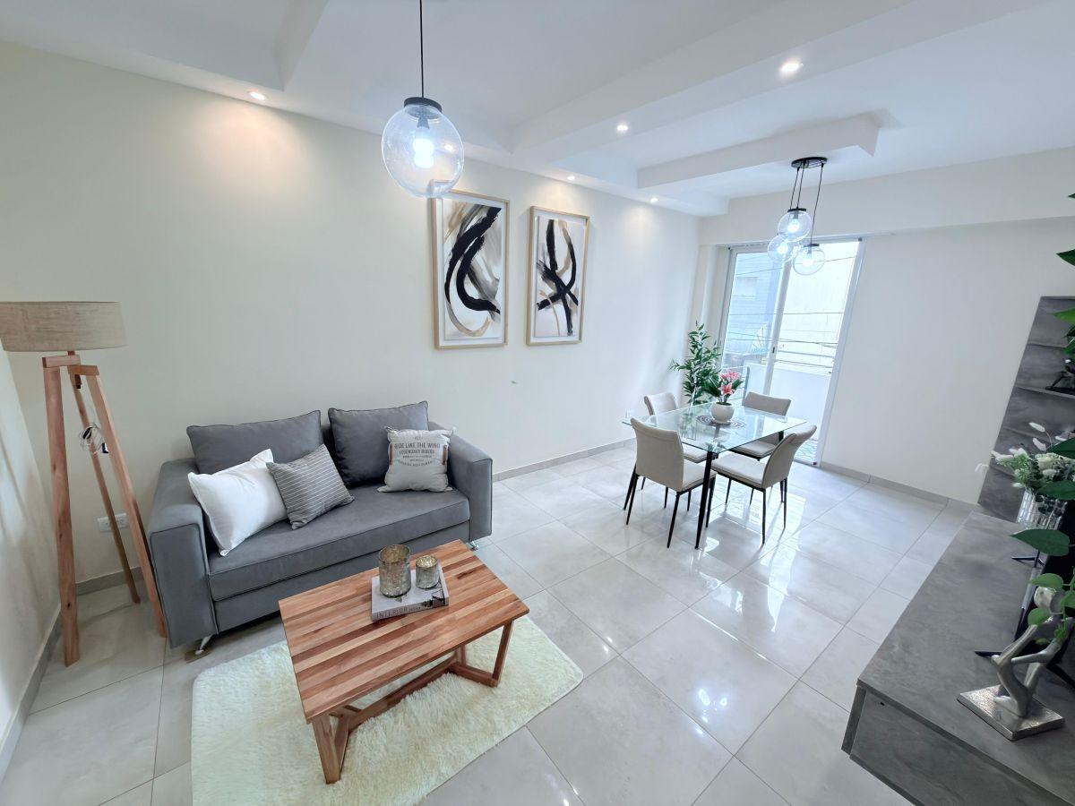 Venta Departamento 2 ambientes al frente con balcón saliente