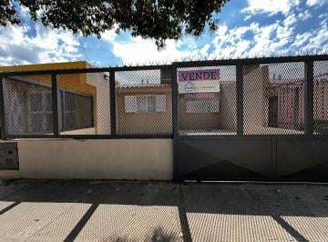 Casa · 206m² · 6 Ambientes · 4 Cocheras · Vendo Oportunidad en Villa Posse Casa Amoblada + Dpto Apto Credito Bbva