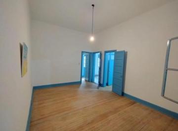 PH · 100m² · 5 Ambientes · PH en Venta - 4 Dorm. 2 Baños - Avellaneda