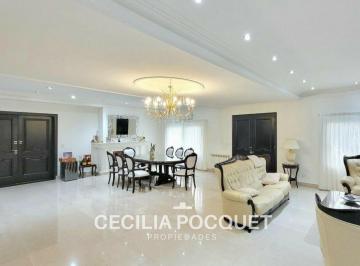 Casa · 650m² · 10 Ambientes · 5 Cocheras · Casa Salon y Departamentos en Venta en Ciudad Evita