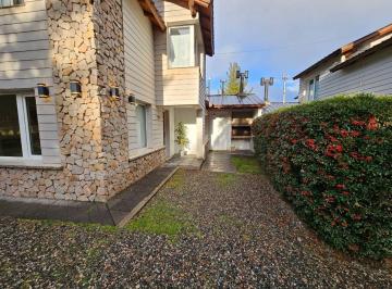 Edificio · 382m² · Complejo Hotelero - 4 Cabañas - Esquel