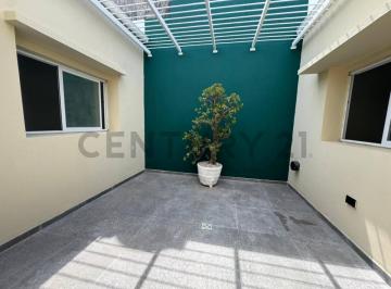 PH · 62m² · 3 Ambientes · PH Reciclado de Dos Dorm., en Venta, La Plata