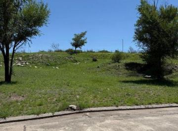Terreno , Villa Carlos Paz · Lote Terreno de 1395 m² en Altos de Carlos Paz Country.