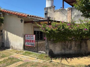 Casa · 75m² · 3 Ambientes · 1 Cochera · Casa 3 Ambientes Venta Moron