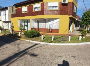 Casa de 4 ambientes, José C Paz · Dto + Casa en José C. Paz - Cod V873