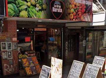 Local comercial · 110m² · Local en El Centro de Morón en Frente de La Universidad de Morón