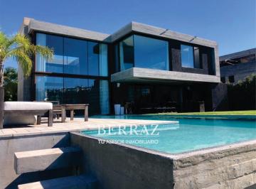 Casa · 378m² · 5 Ambientes · 2 Cocheras · Casa en Venta en Barrio Lagos del Golf Nordelta Tigre Lote de 998 m²