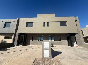 PH · 120m² · 5 Ambientes · 2 Cocheras · Venta Duplex en Colinas de Manantiales