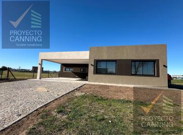 Casa · 120m² · 5 Ambientes · 2 Cocheras · Casa en Venta con Renta en Barrio San Simon Canning