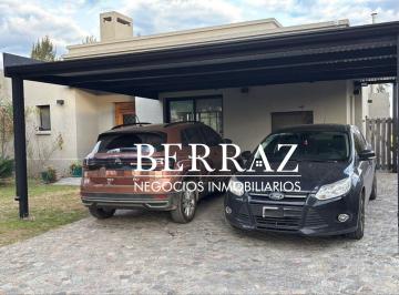 Casa · 154m² · 5 Ambientes · 3 Cocheras · Casa Venta en San Matías Area 5 Escobar Lote 843,66 m²