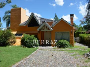 Casa · 300m² · 5 Ambientes · 1 Cochera · Casa Venta 5 Ambientes en Mapuche Cc Pilar Lote de 1300 m²